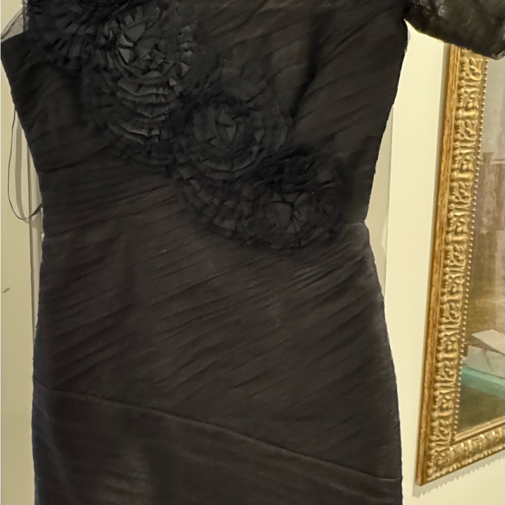 BCBGMaxAzria sz 2 Black Rusched Dress